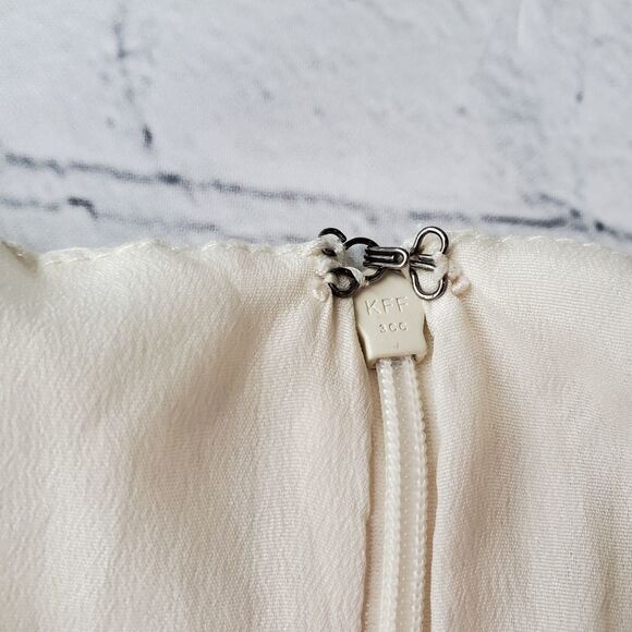 🔹️Esley Green & Cream Colorblock Eyelet Dress Medium - Picture 9 of 10